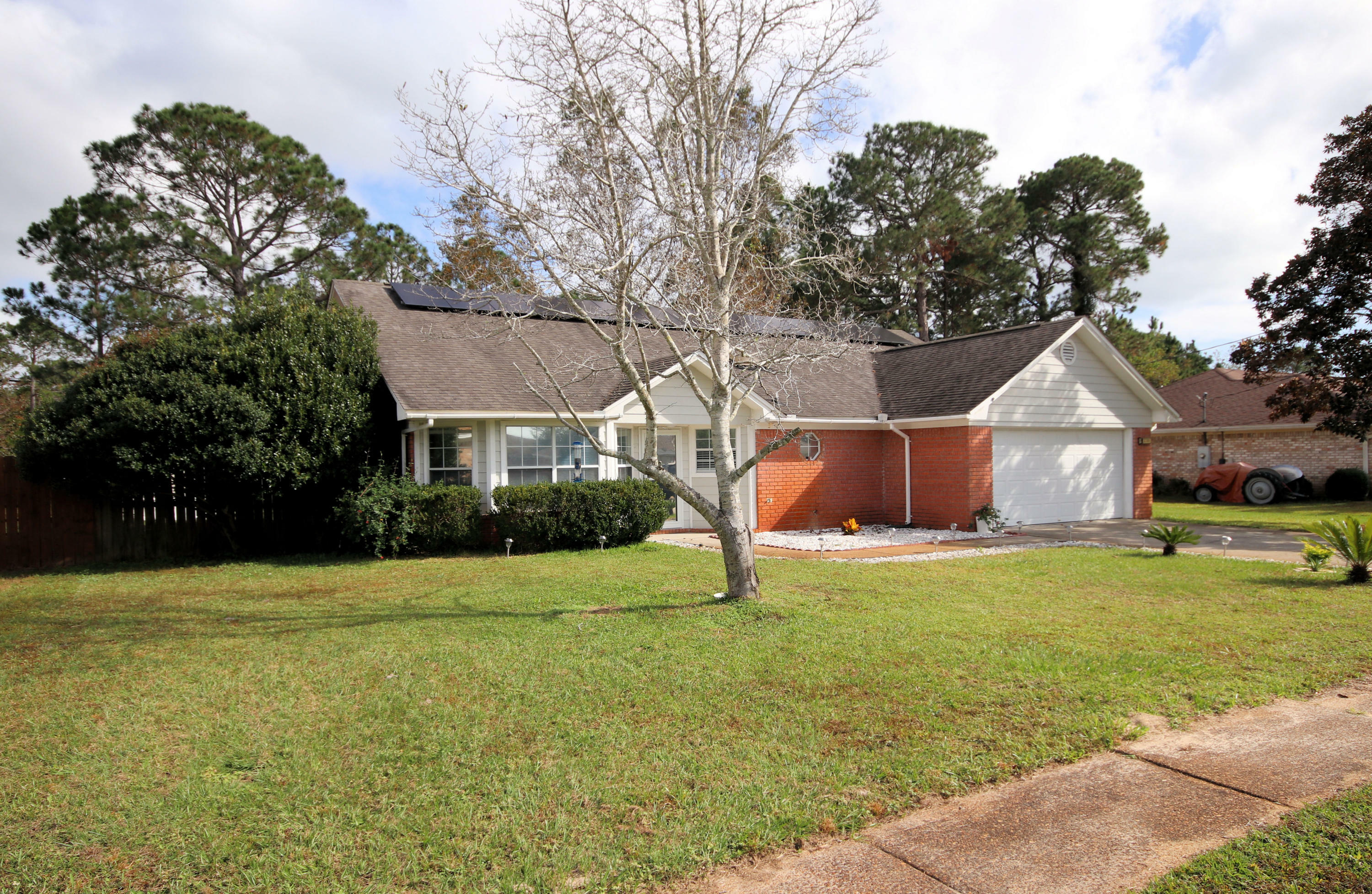 Property Photo:  2361 Mary Anne Circle  FL 32566 