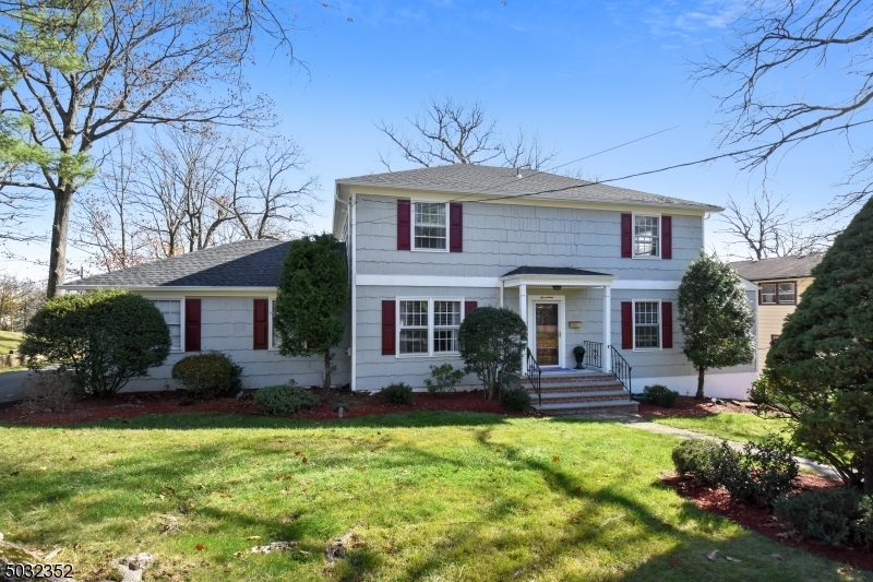 Property Photo:  17 Stone Dr  NJ 07052 