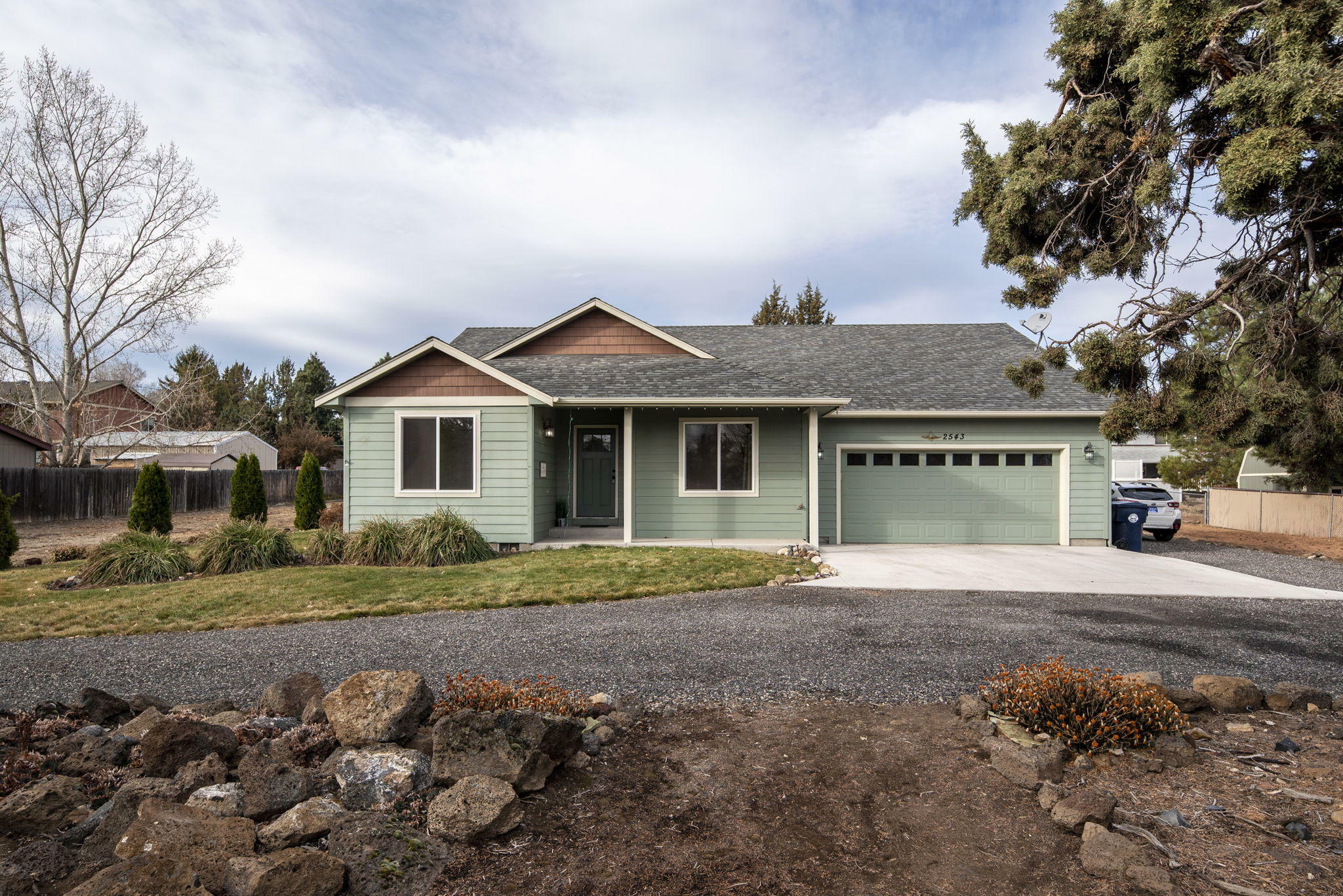 Property Photo:  2543 SW 24th Street  OR 97756 