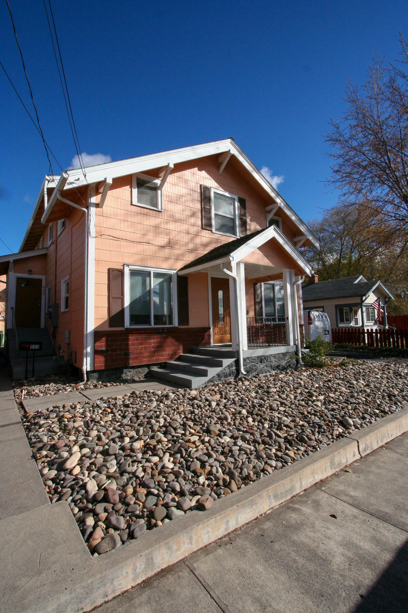 Property Photo:  531 N 11th Street  OR 97601 