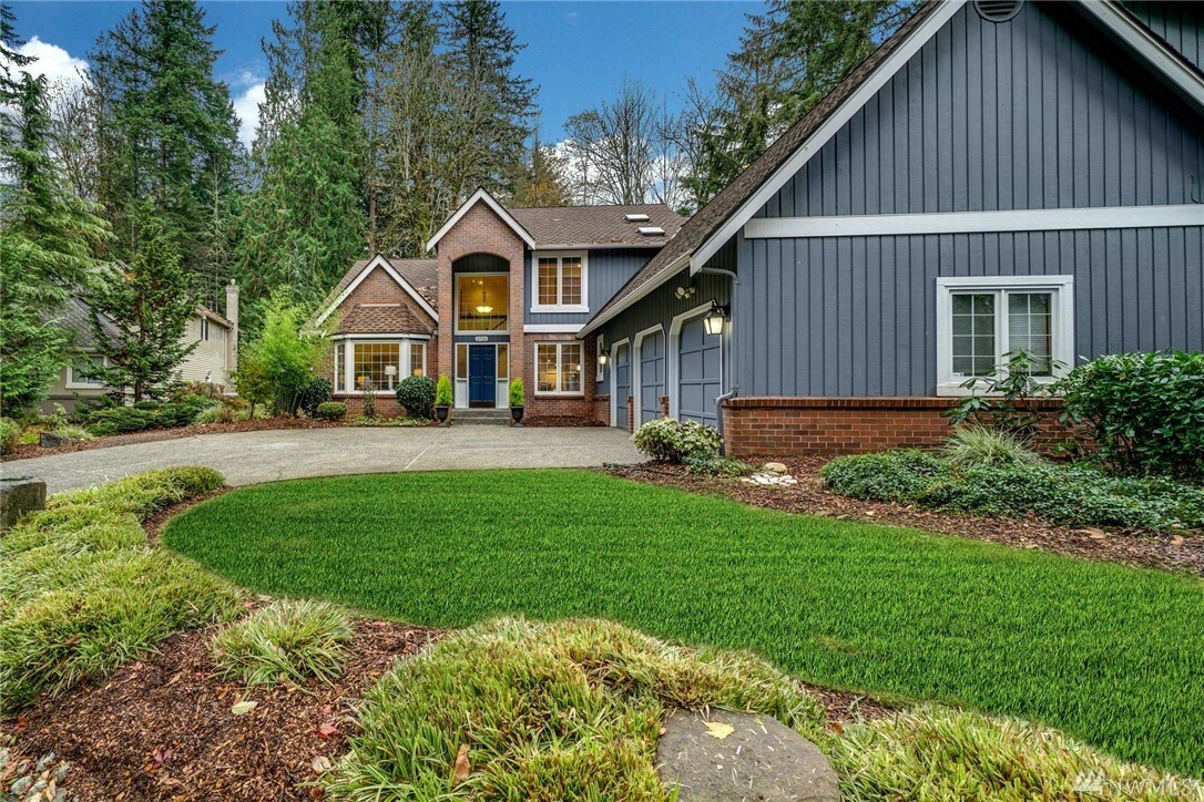 Property Photo: 3730 260th Ave SE WA 98029