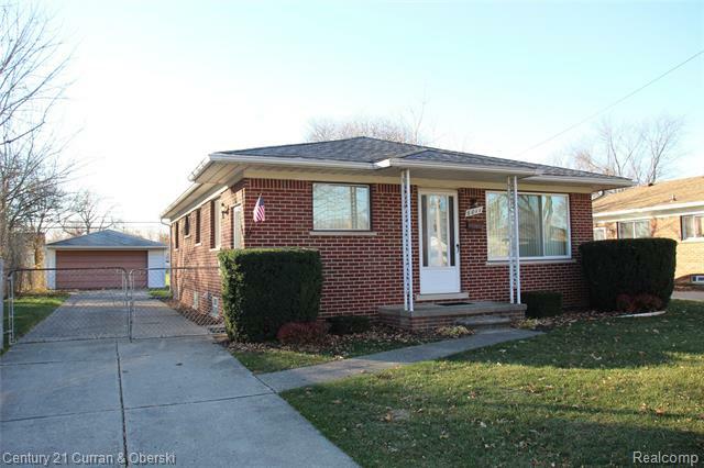 Property Photo:  6011 N Evangeline Street  MI 48127 