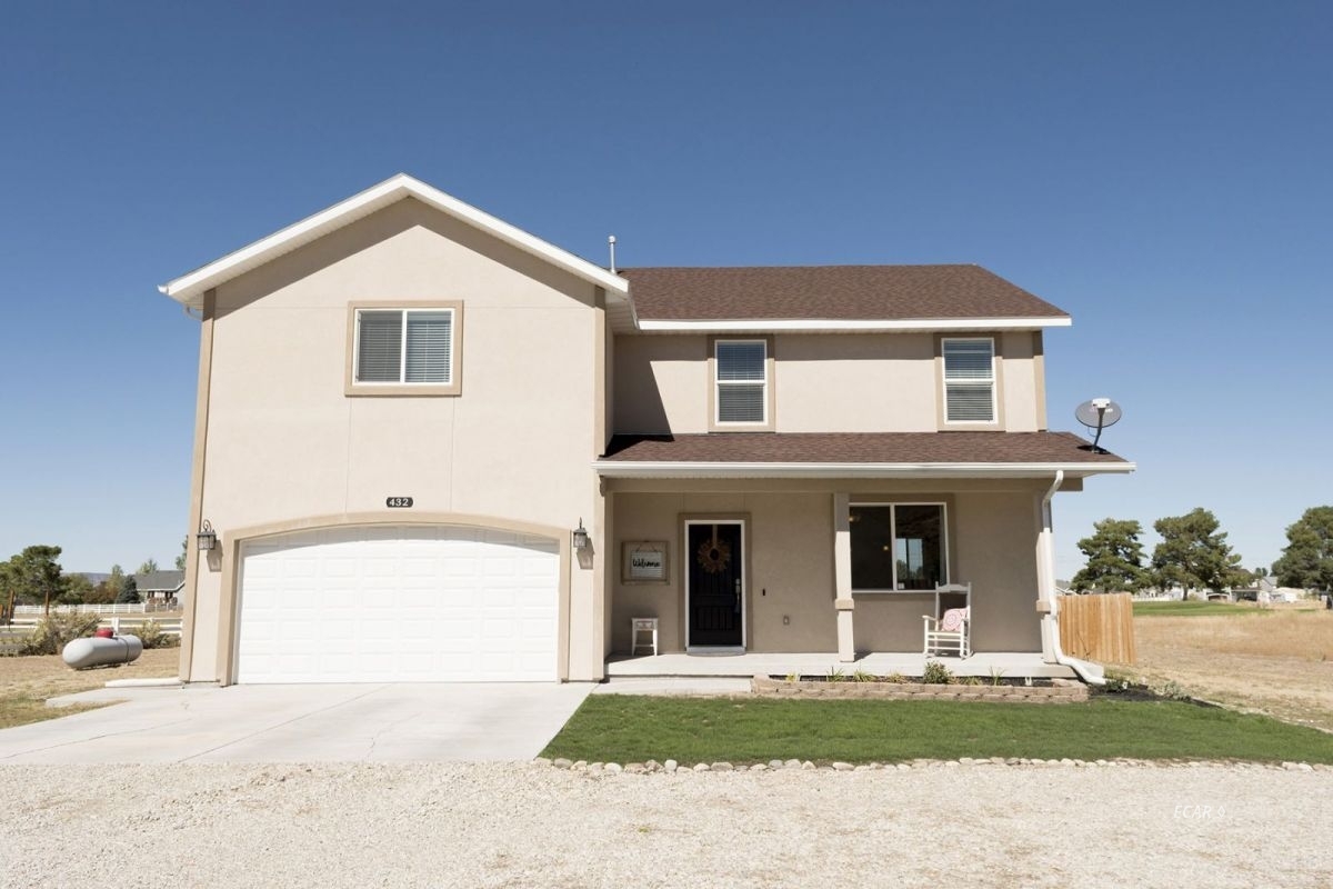 Property Photo:  432 Flora  NV 89815 