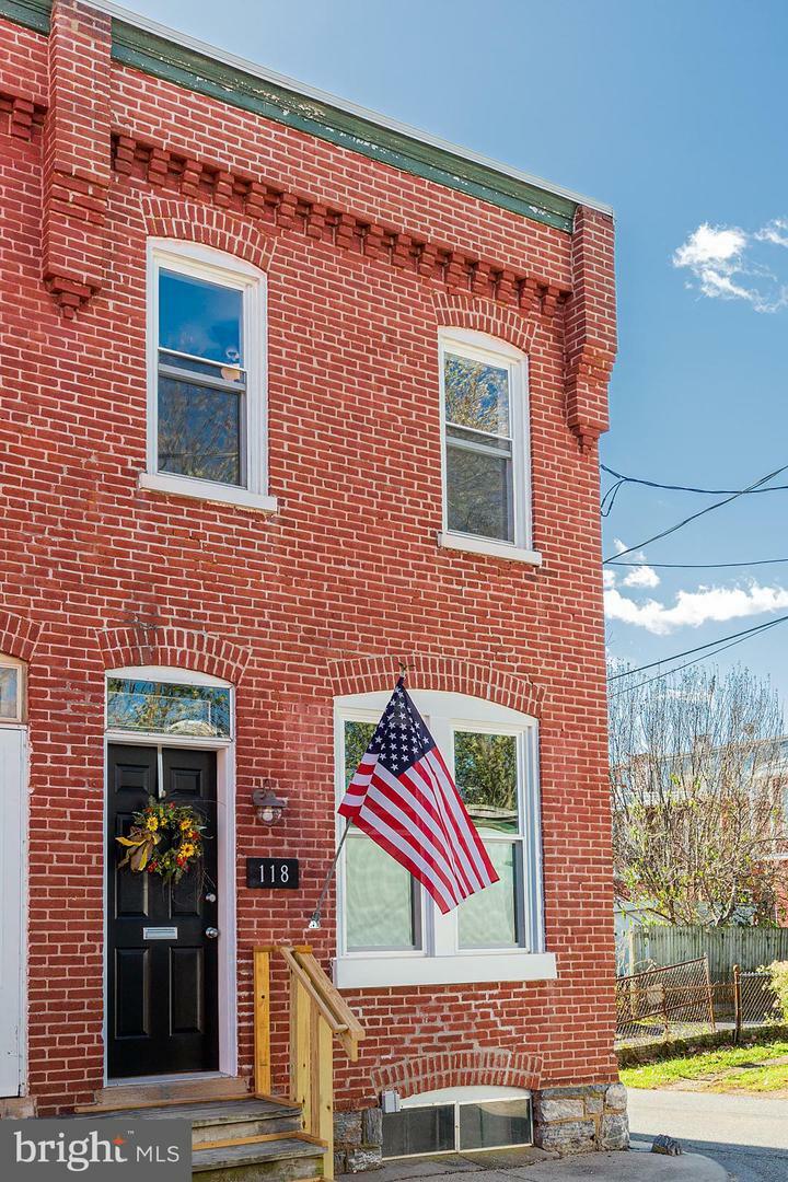 Property Photo: 118 Reo Avenue PA 17603