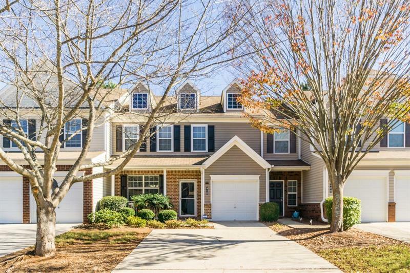 Property Photo: 410 Weatherstone Place GA 30004
