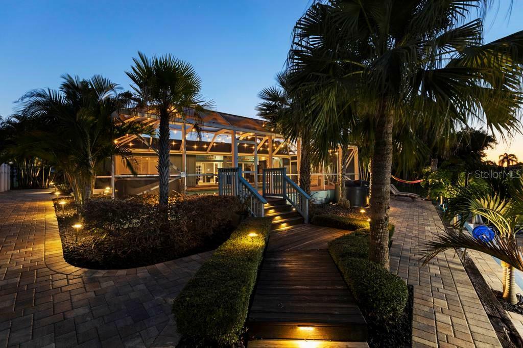331 Magellan Drive  Sarasota FL 34243 photo