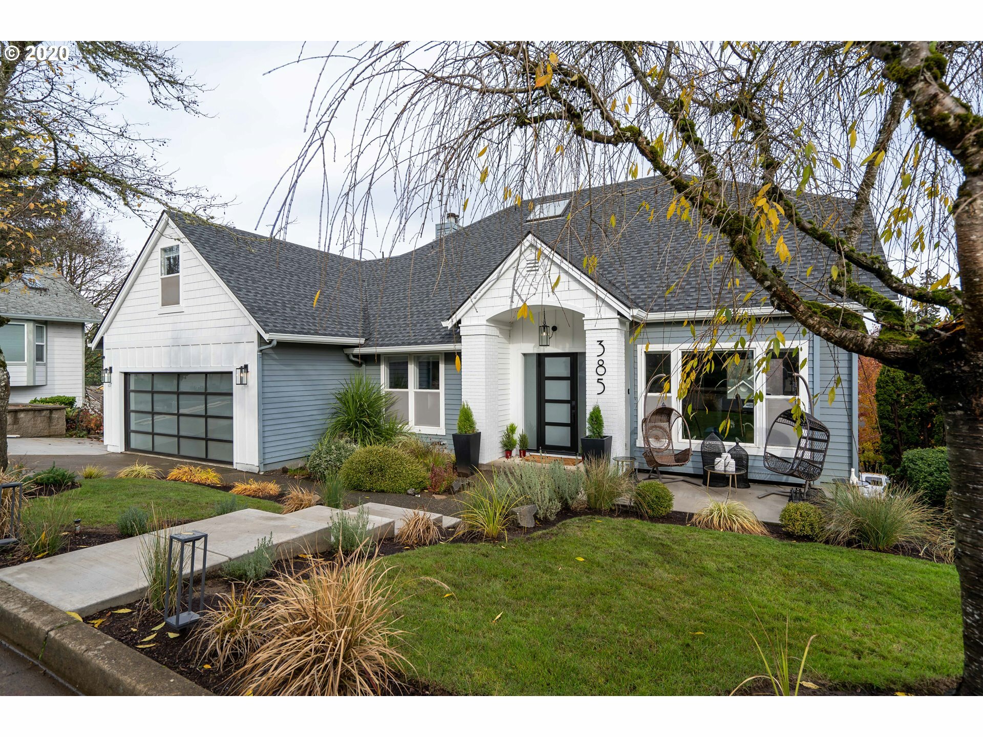 Property Photo: 385 Spyglass Dr OR 97401