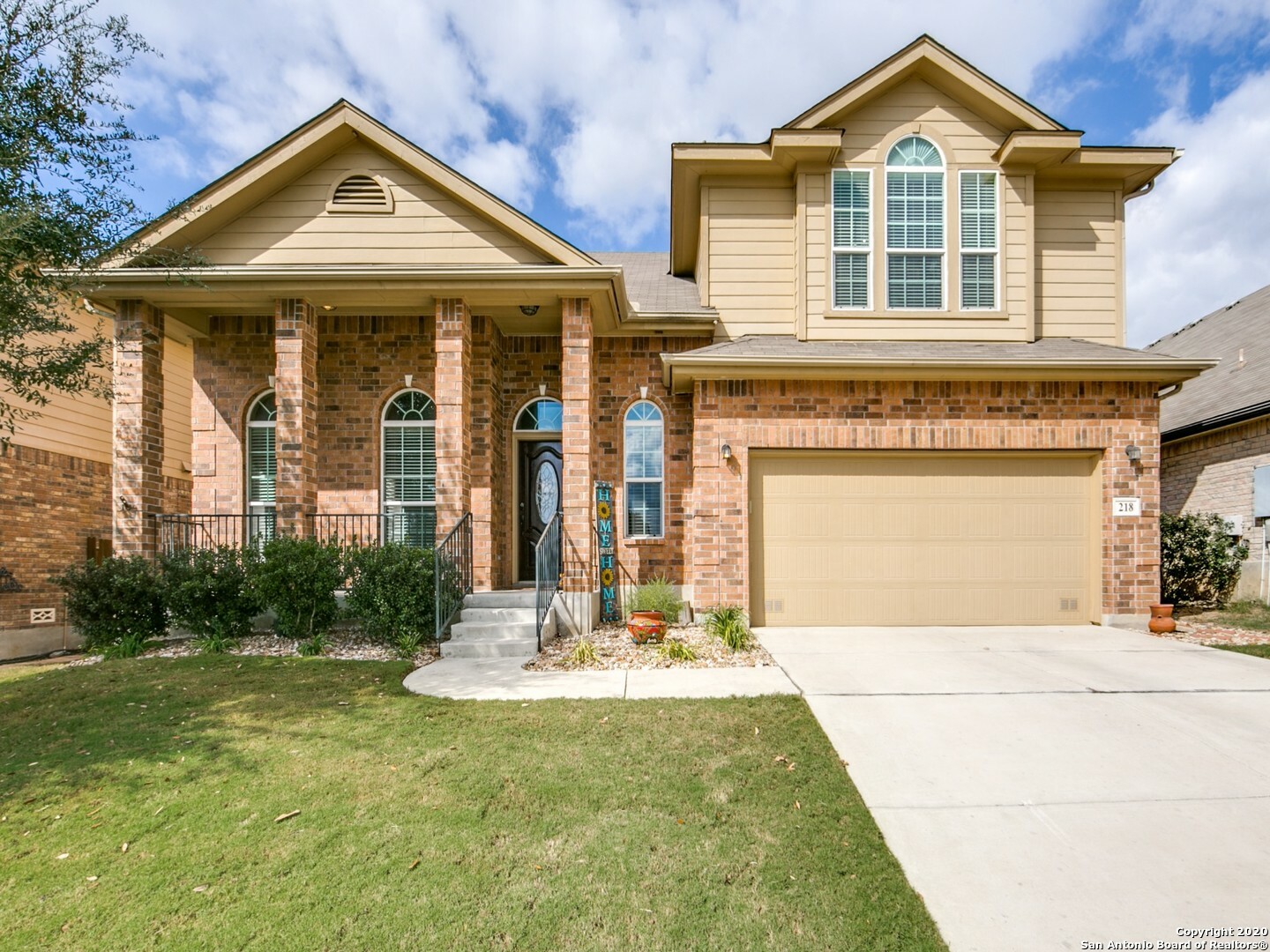 Property Photo:  218 Mayflower  TX 78108 