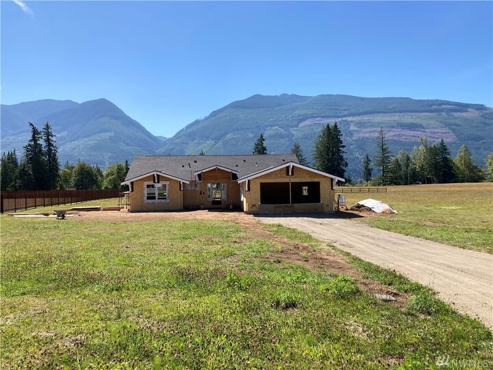 Property Photo: 7456 Windsong Lane WA 98284