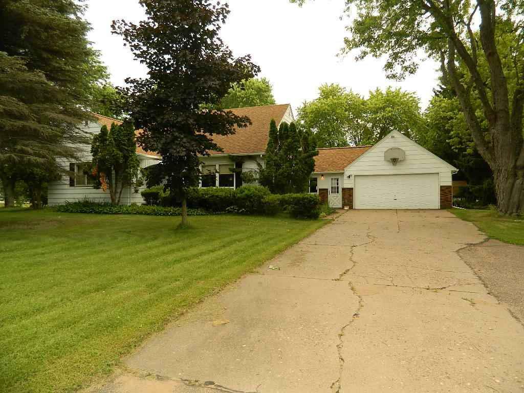 Property Photo:  5213 Packer Drive  WI 54401 