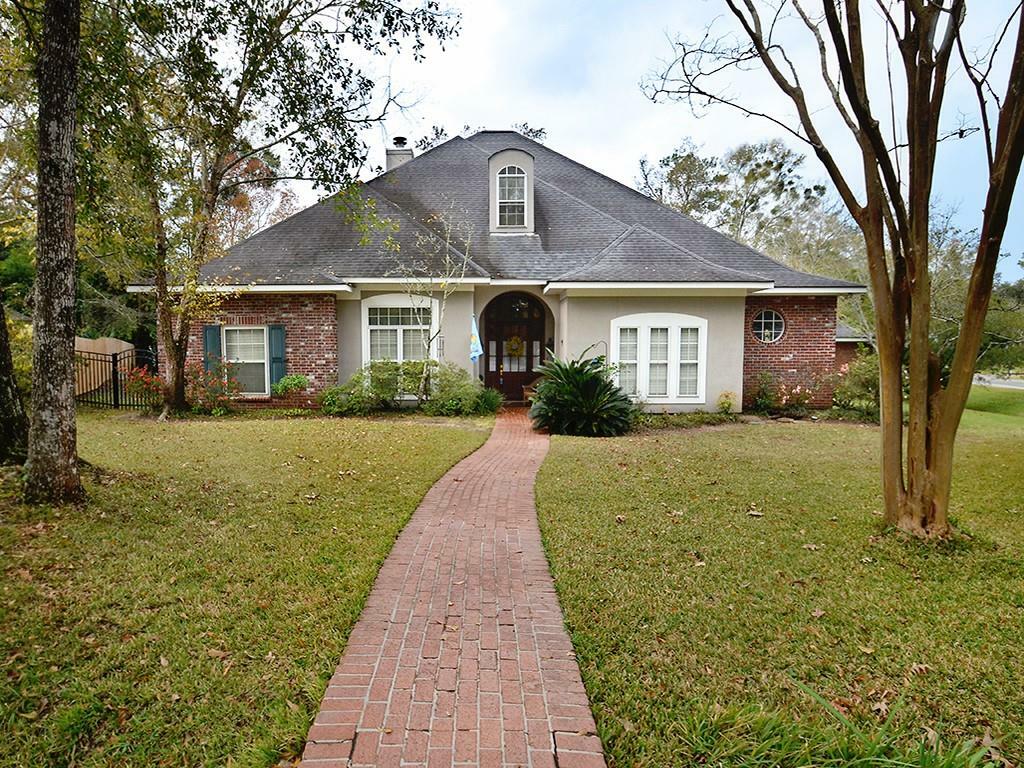 Property Photo:  302 Abita Place  LA 70471 