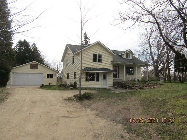 Property Photo:  N7107 County Road M  WI 54974 