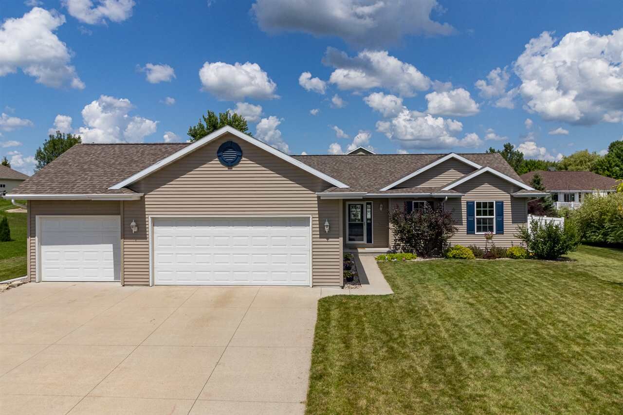 Property Photo: W6940 Glen Valley Drive WI 54942