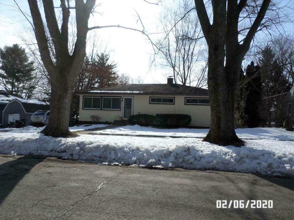 Property Photo:  303 Dorow Ave  WI 53534 