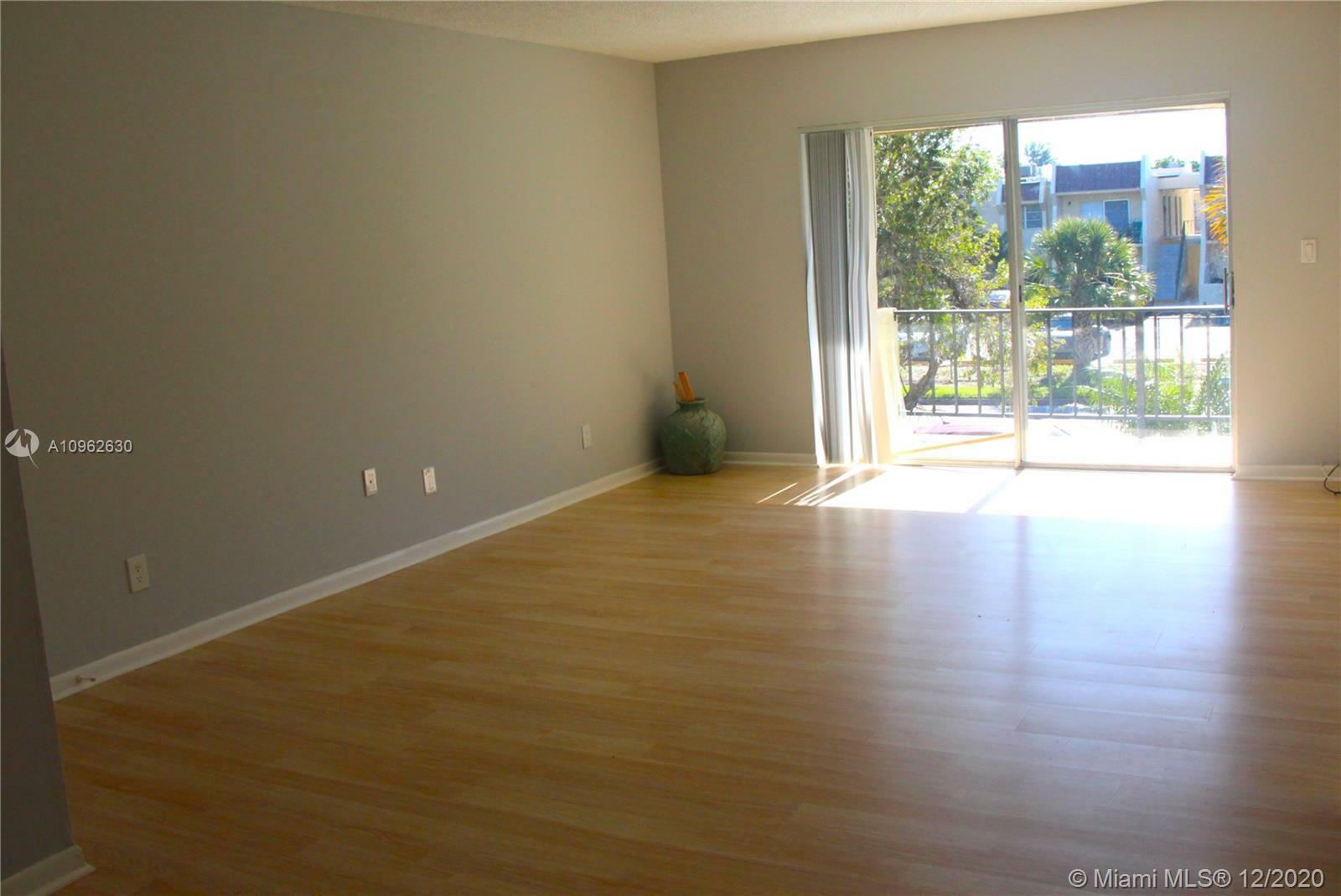 Property Photo: 9015 SW 138th St 30-2 FL 33176