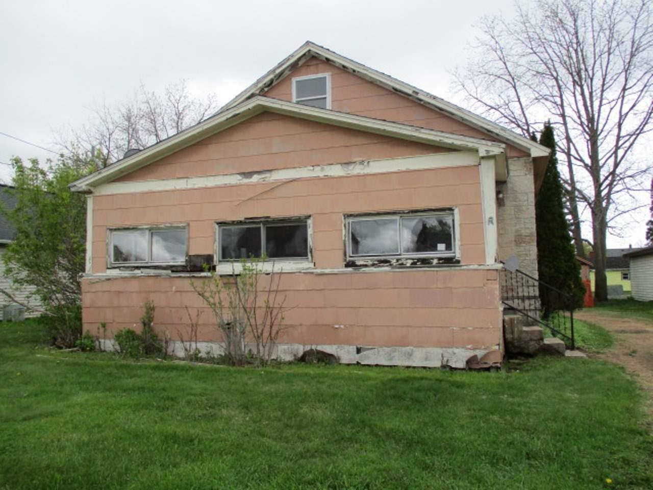 Property Photo:  612 South Superior Street  WI 54409 