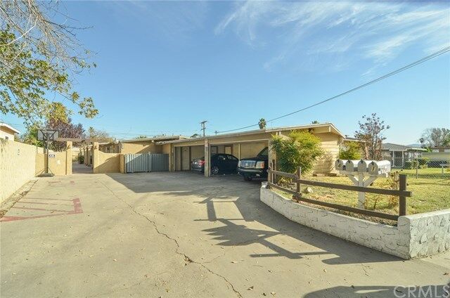 Property Photo:  1555 Sepulveda  CA 92404 