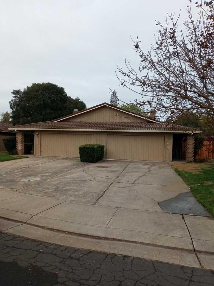5617 5619 Cascade Court  Stockton CA 95207 photo