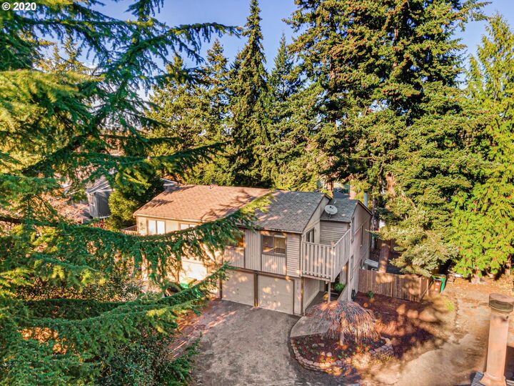 18165 SW Monte Verdi Blvd  Beaverton OR 97007 photo