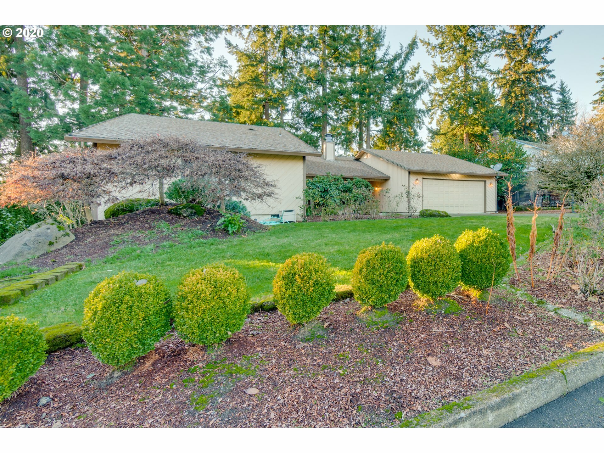 Property Photo:  2702 SE Talton Ave  WA 98683 