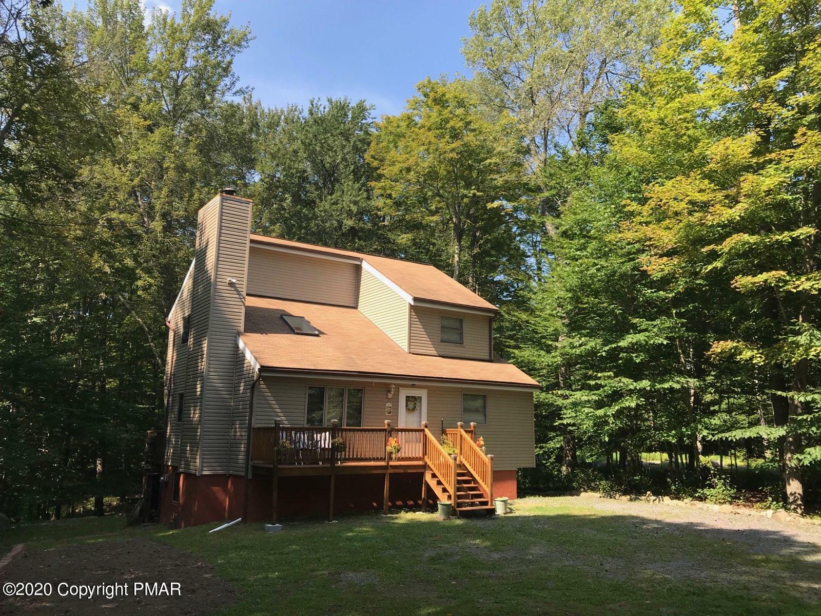 Property Photo:  121 N Lehigh River Drive  PA 18424 