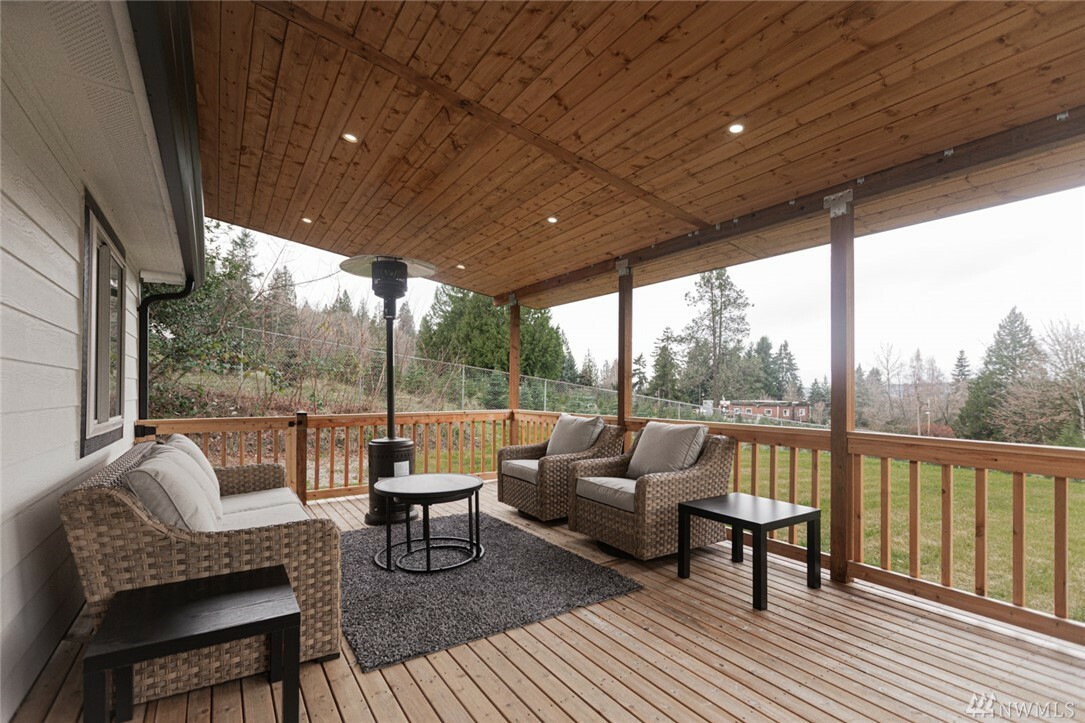 Property Photo:  1910 Shaw Rd  WA 98372 