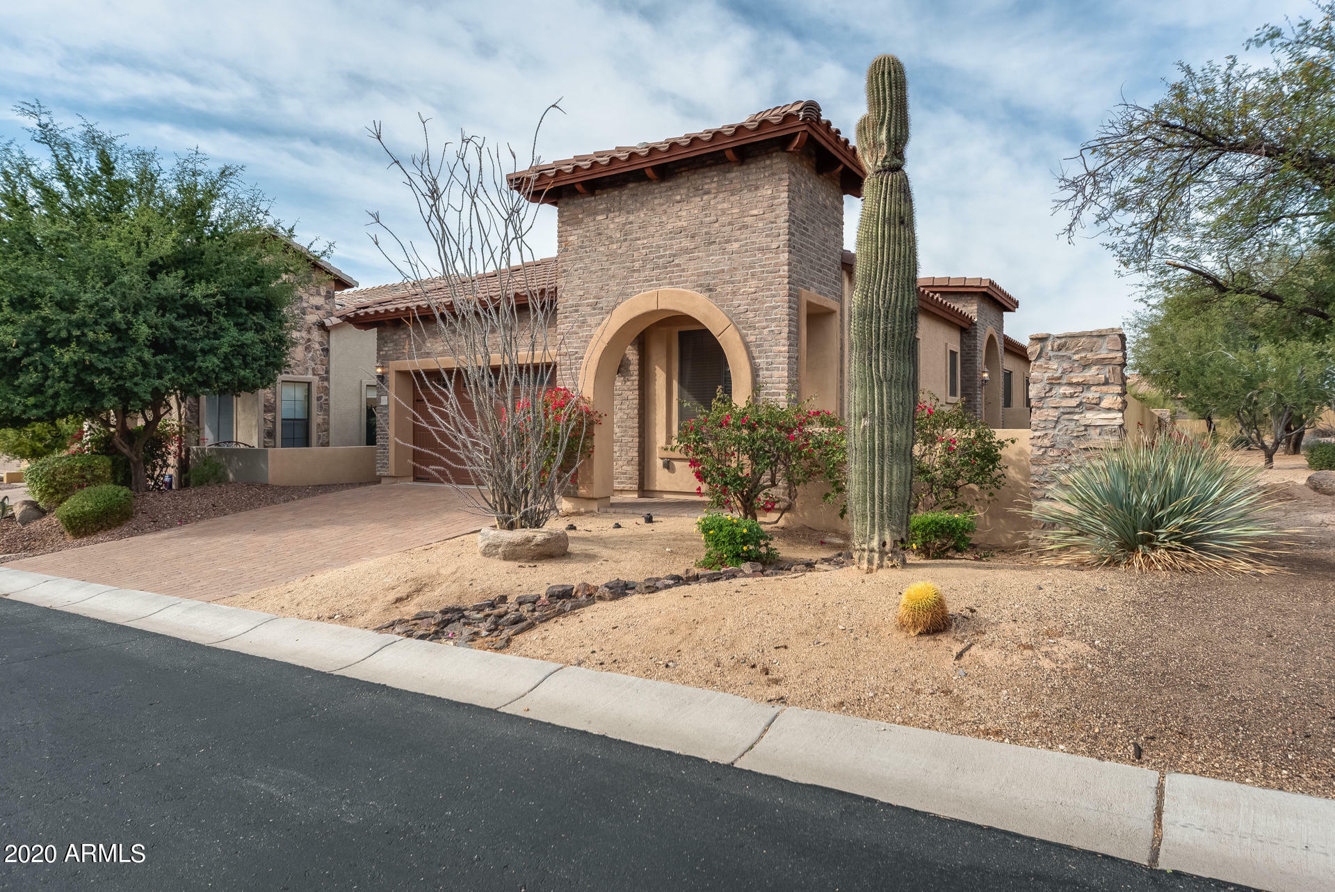 Property Photo:  1928 N Woodruff --  AZ 85207 