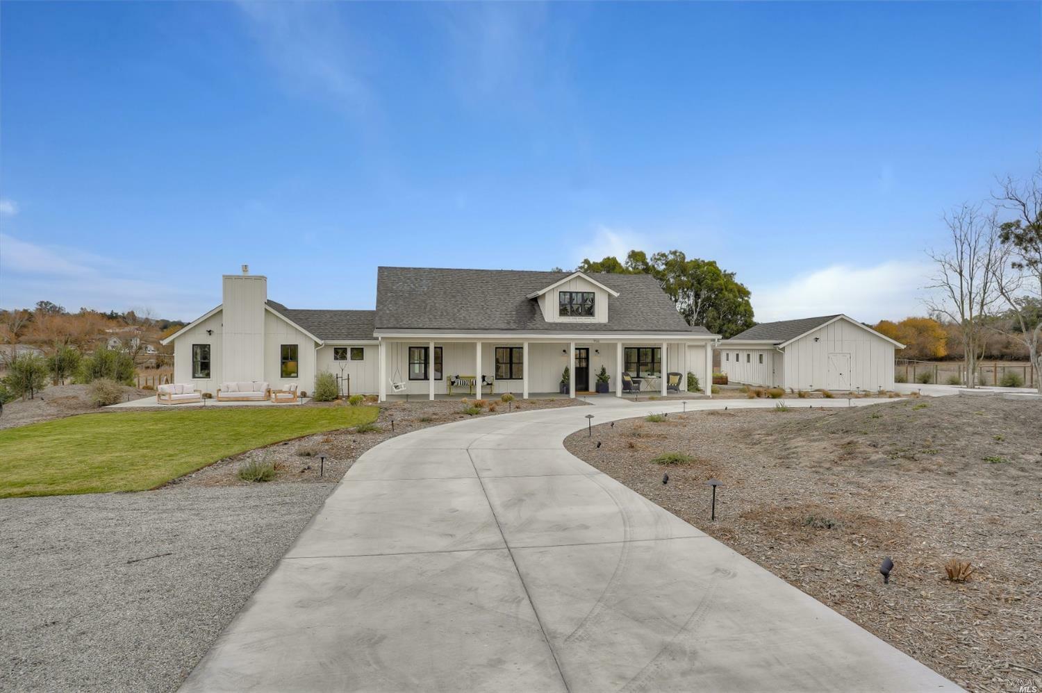 Property Photo:  966 Thompson Lane  CA 94952 