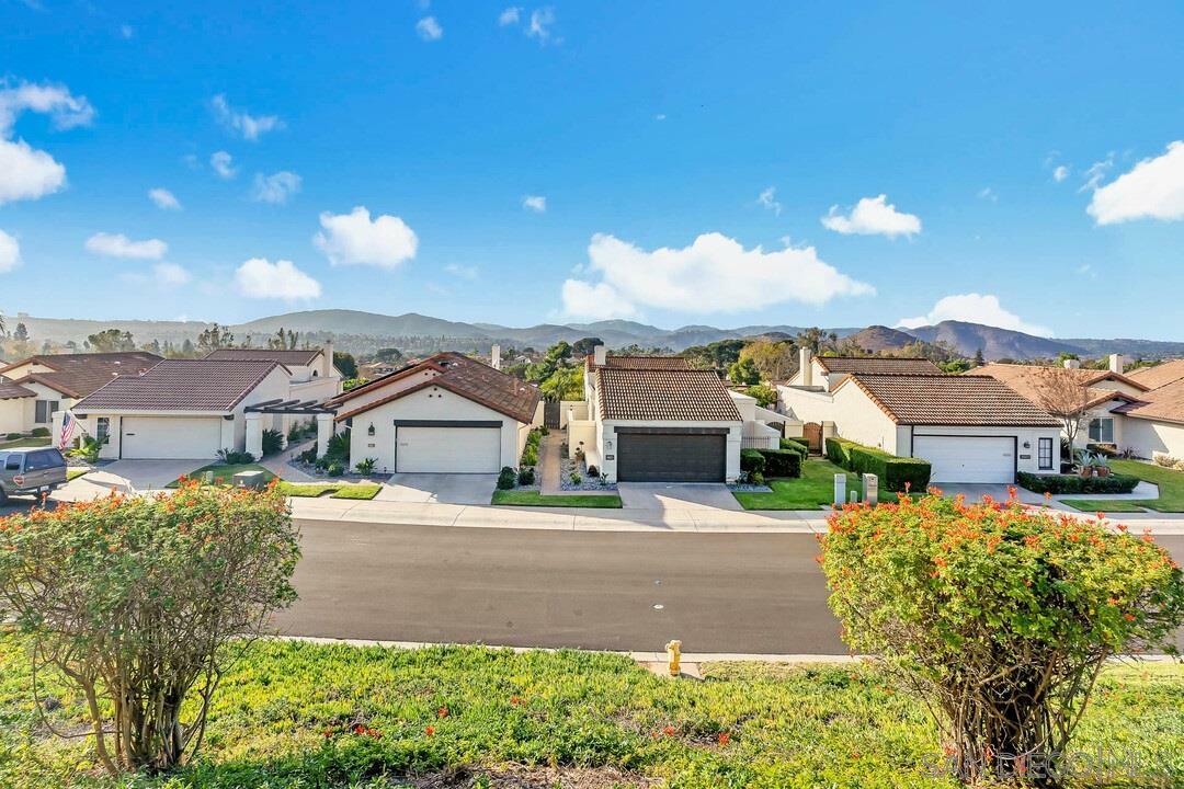 Property Photo: 12864 Circulo Dardo CA 92128