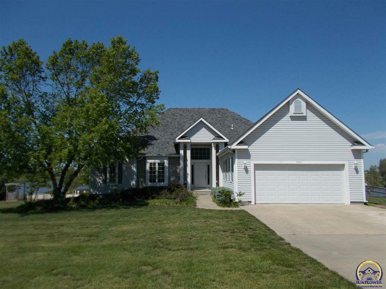 Property Photo:  9885 Fairway Dr  KS 66512 