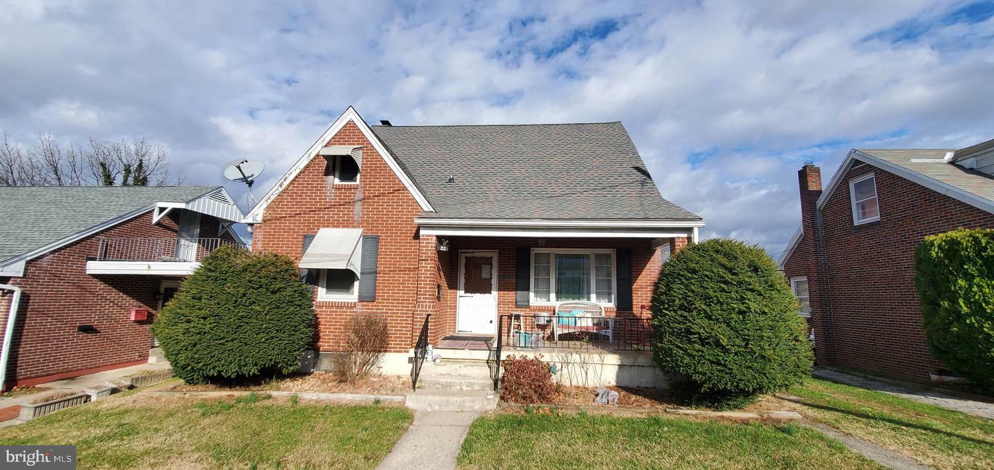 Property Photo: 213 Arlington Street PA 19611