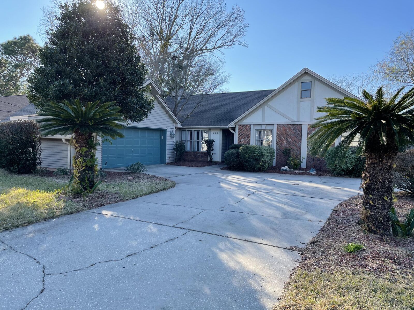 Property Photo: 610 Brian Circle FL 32569