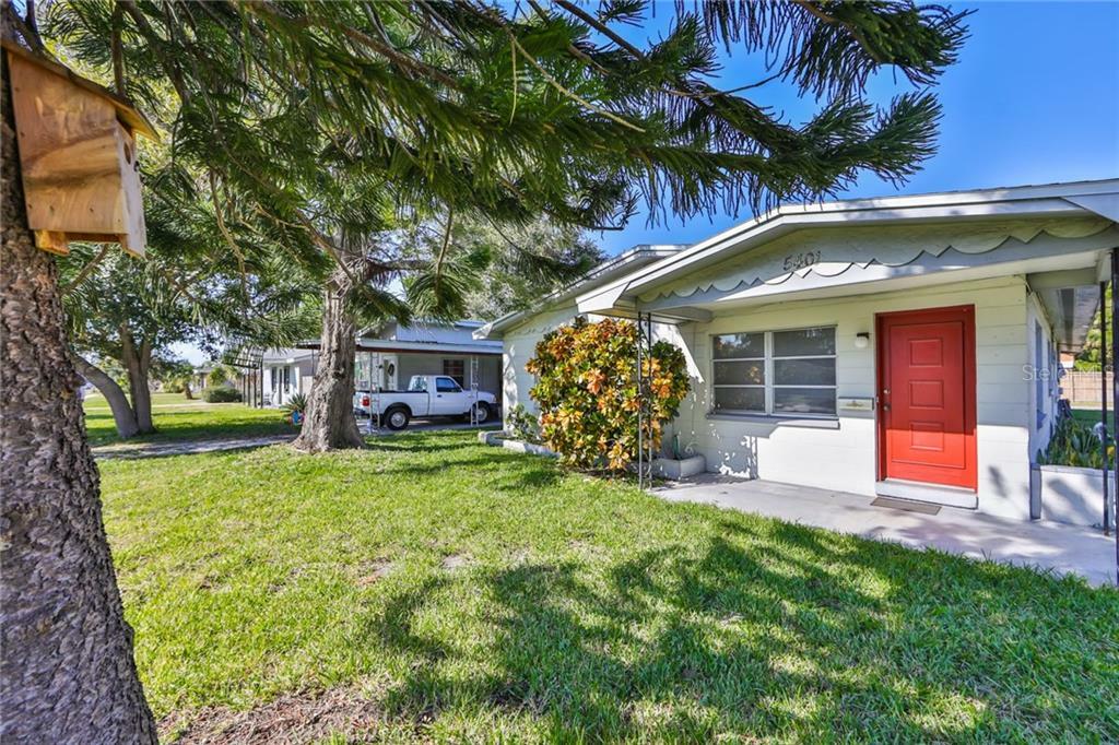 Property Photo:  5401 38th Avenue N  FL 33710 