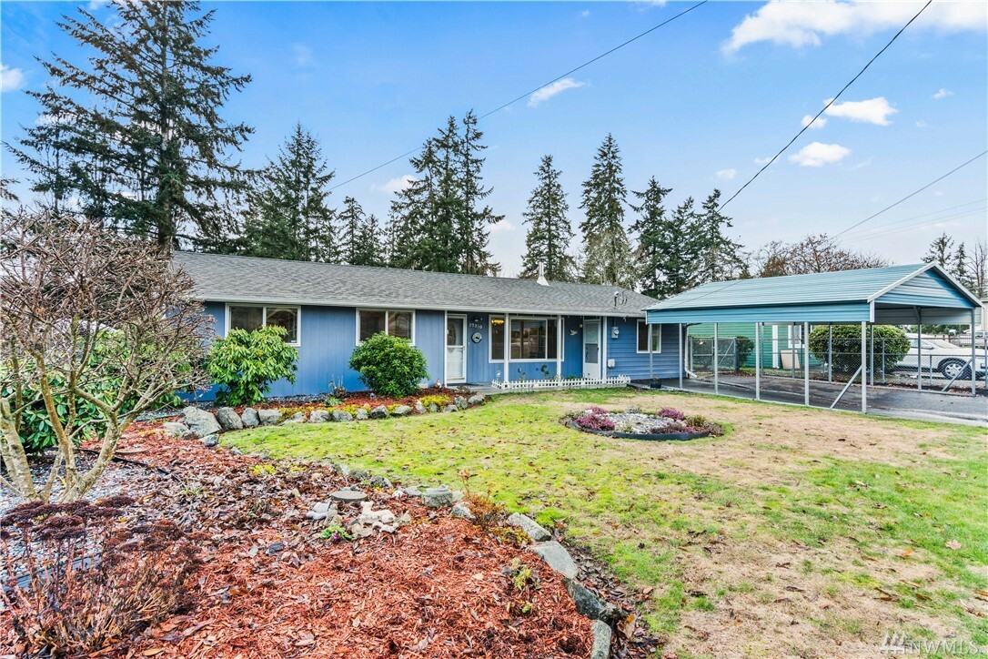 Property Photo:  17310 Park Ave S  WA 98387 