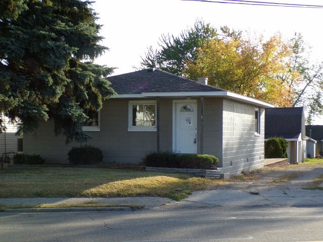 6262 W Houghton Lake Dr  Houghton Lake MI 48629 photo