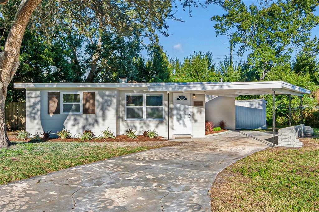Property Photo: 11851 104th Lane FL 33773