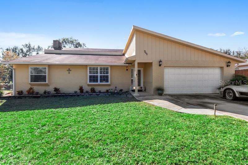 Property Photo:  711 Forest Park Drive  FL 32720 