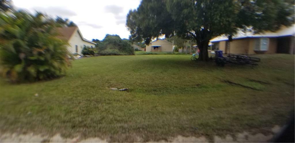 Property Photo:  1525 19th Avenue SW  FL 32962 