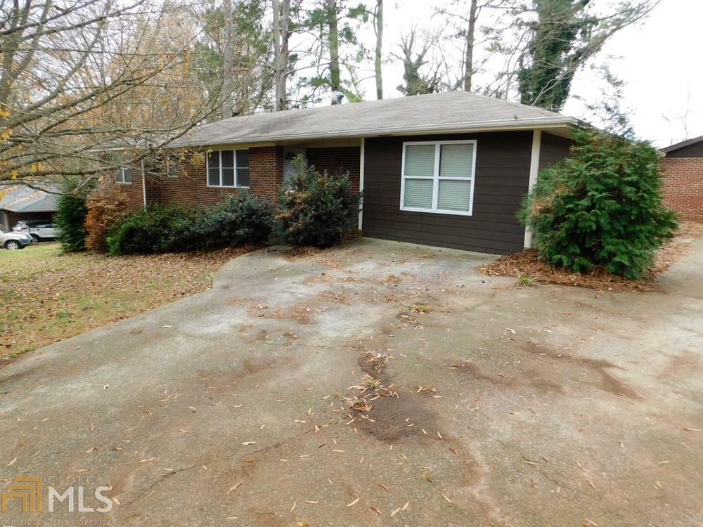 Property Photo:  420 Walker St  GA 30180 