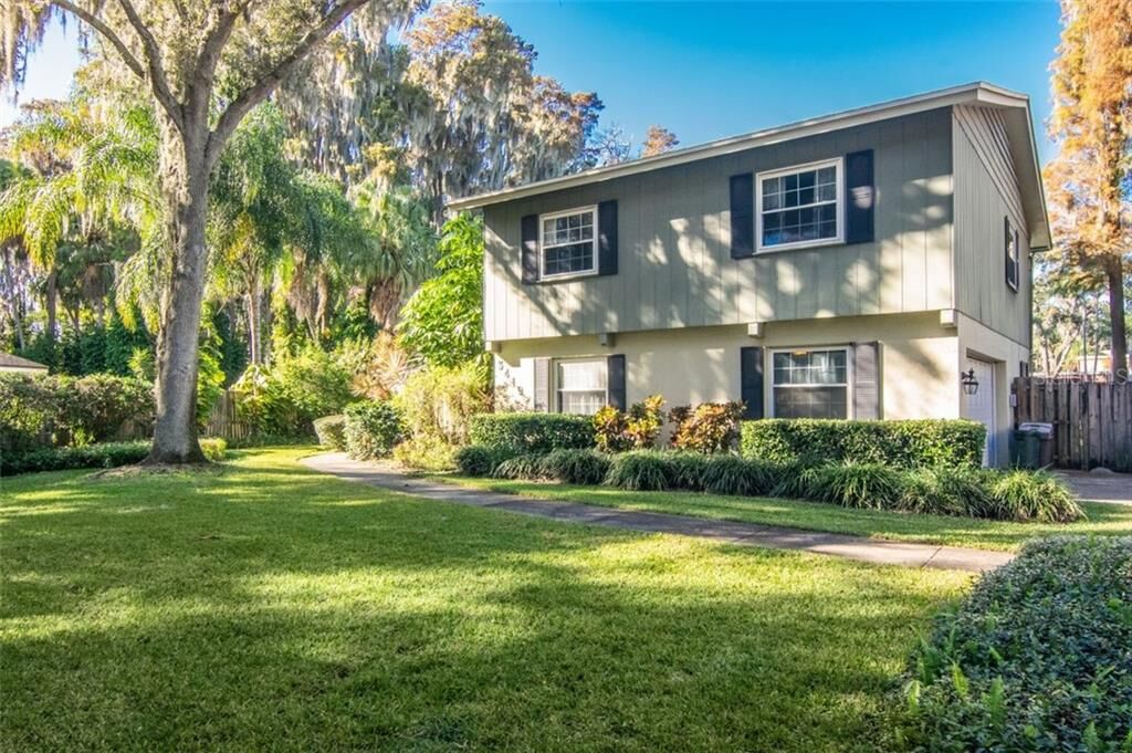 Property Photo:  3419 Lacewood Road  FL 33618 