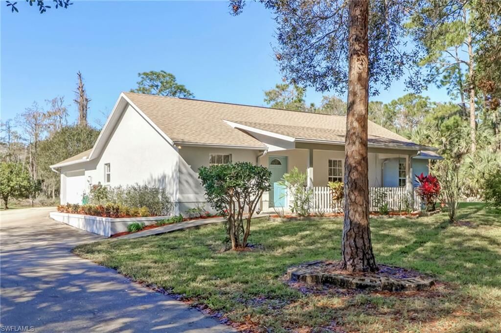 Property Photo: 1541 Wilson Blvd N FL 34120