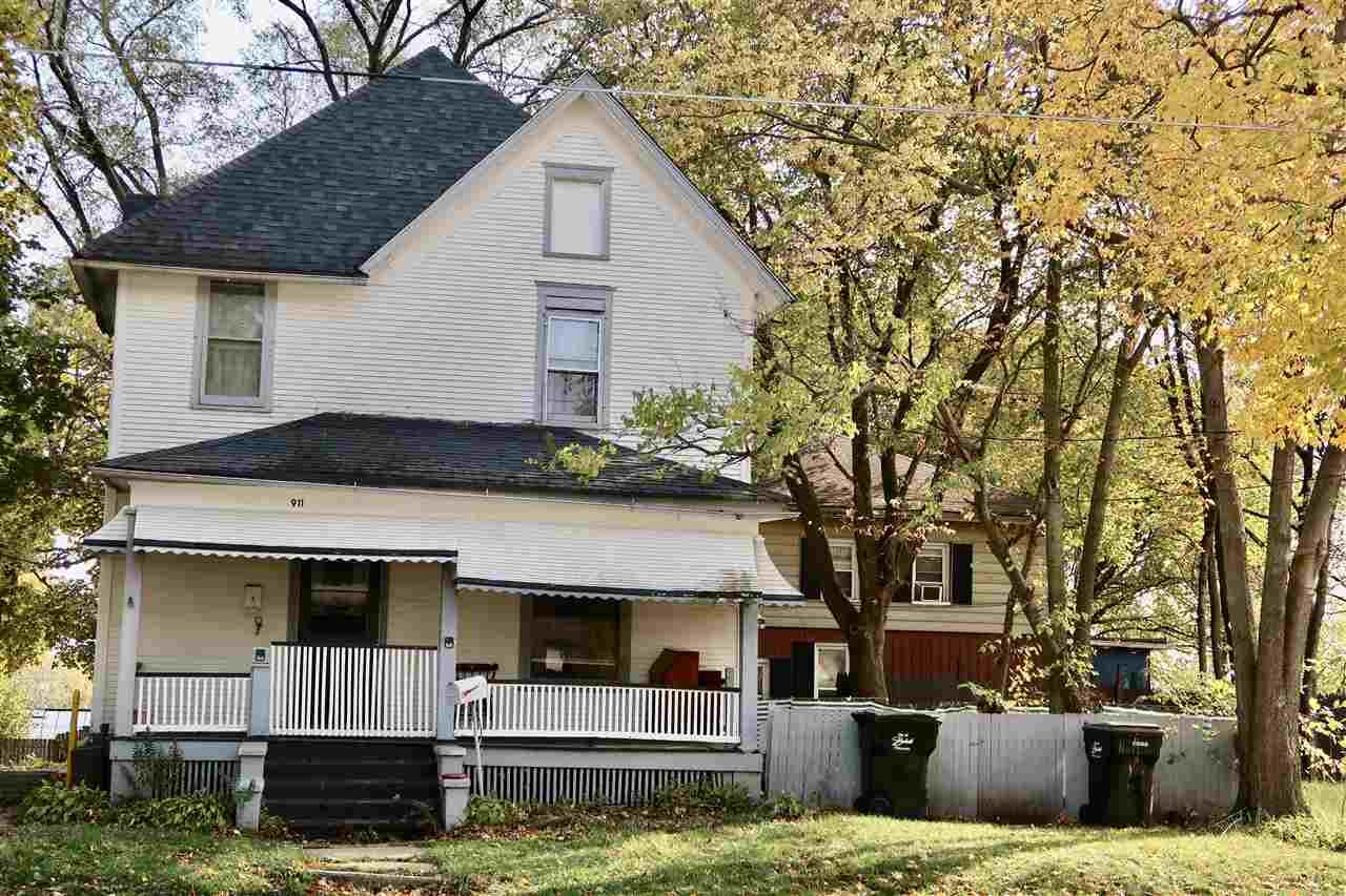 Property Photo:  911 Sixth Street  WI 53511 