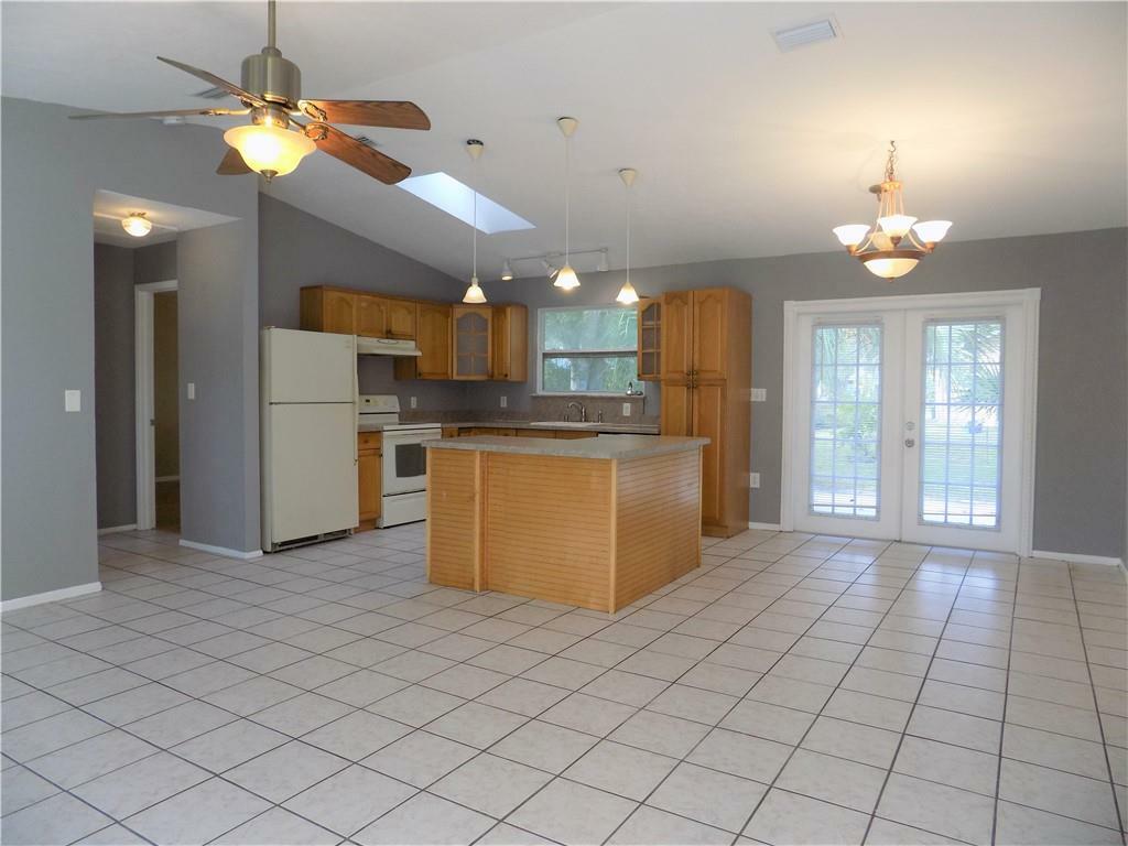 Property Photo:  657 Brookedge Terrace  FL 32958 