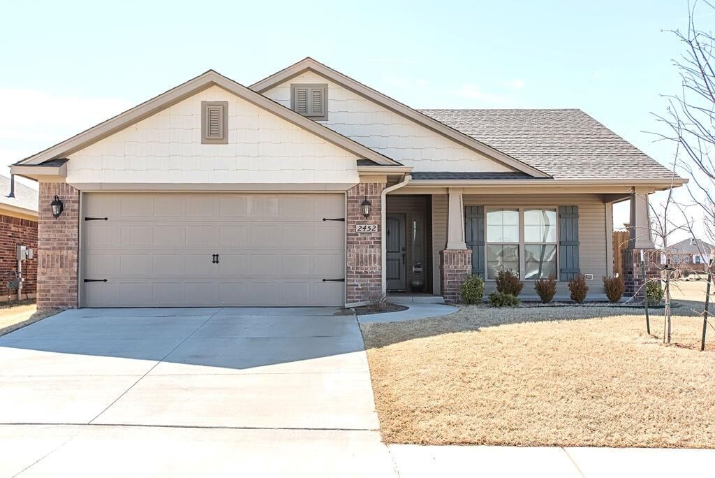 Property Photo:  2452 NW 190th Street  OK 73012 