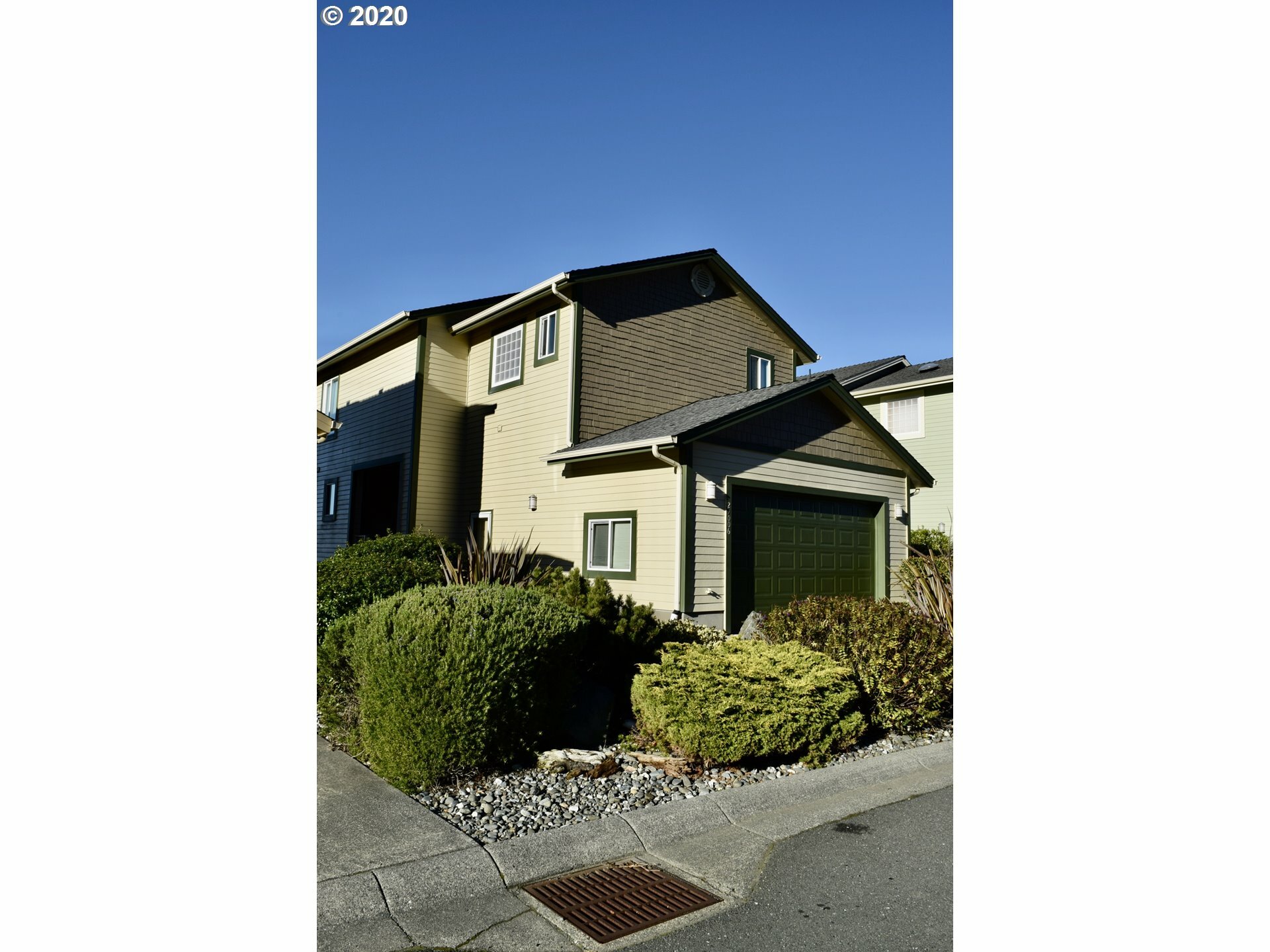 Property Photo:  29006 Vizcaino Ct  OR 97444 