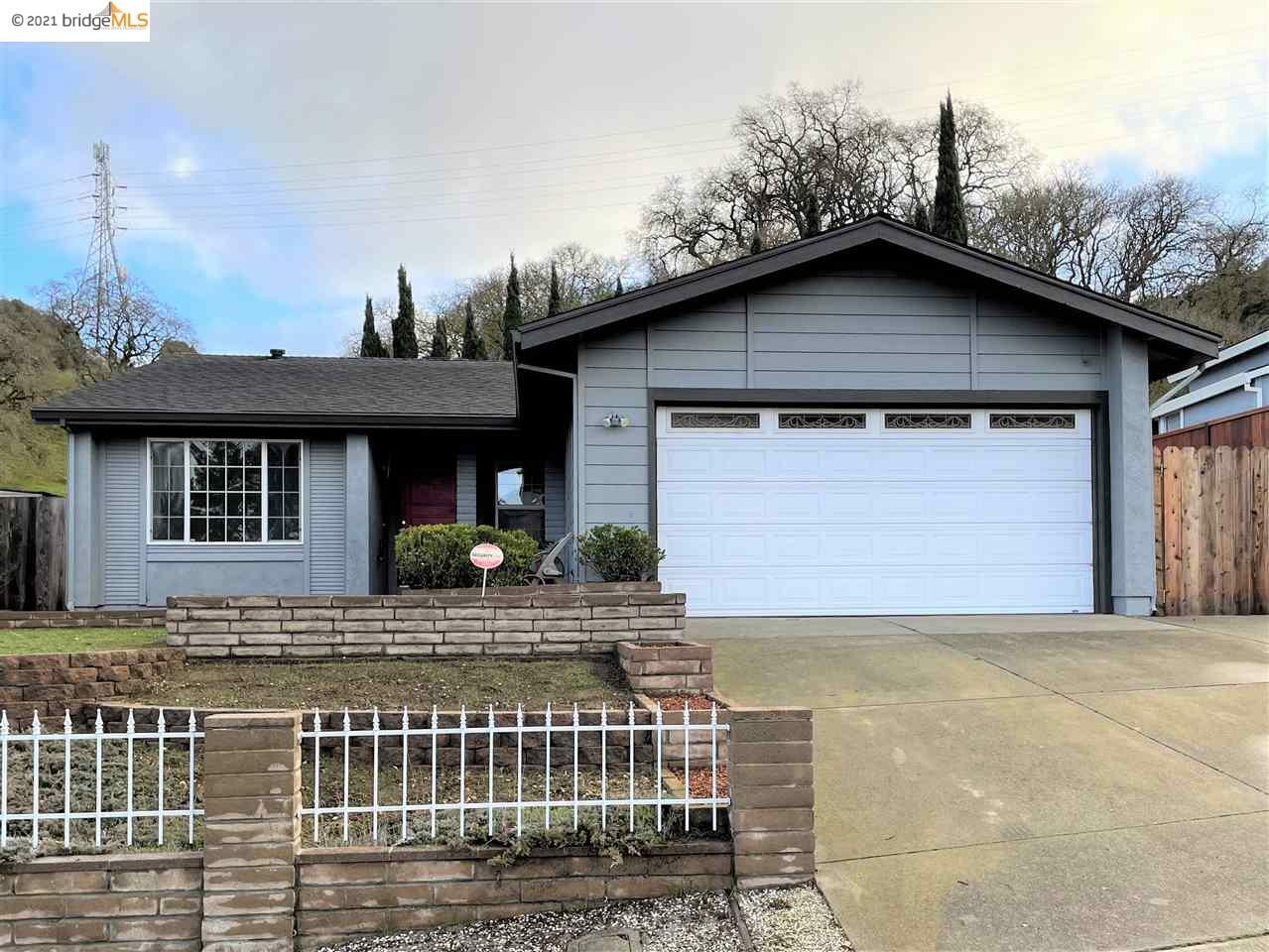 Property Photo: 514 Falcon Way CA 94547