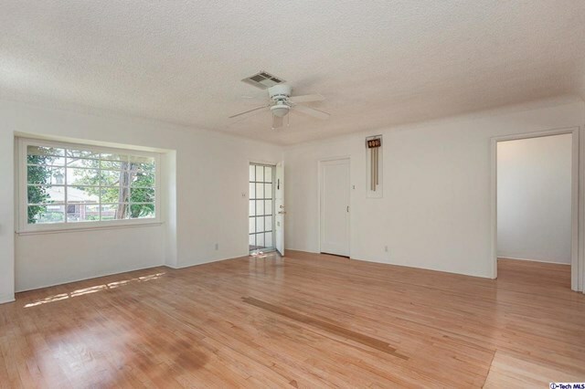 Property Photo:  1687 N Altadena Drive  CA 91001 