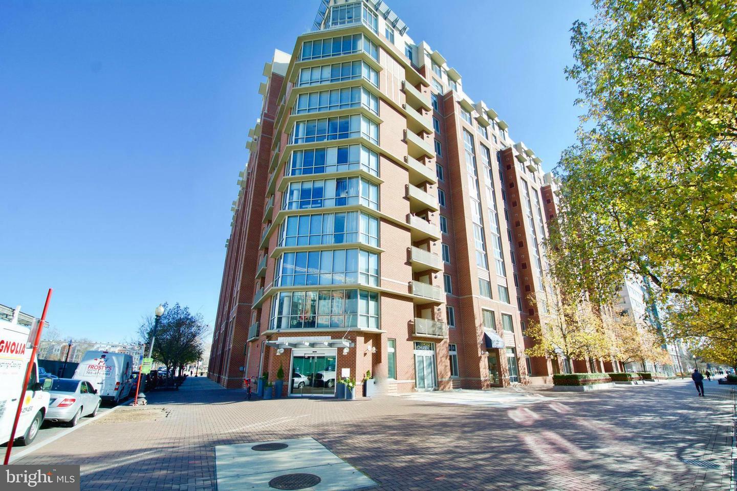 Property Photo: 1000 New Jersey Ave SE 1005 DC 20003