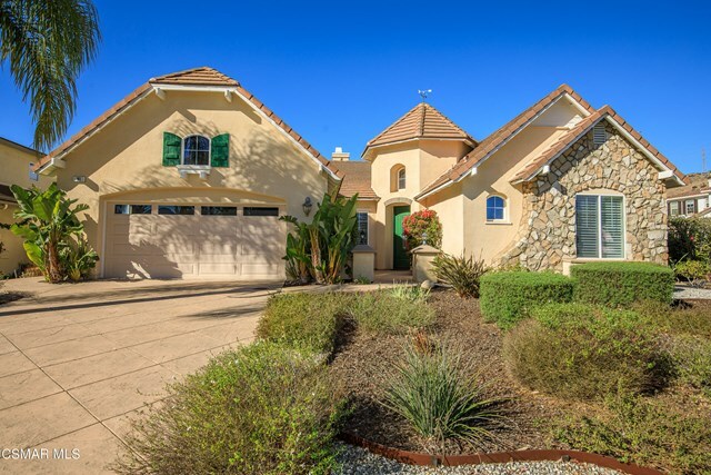 Property Photo: 81 S Via El Toro CA 91320