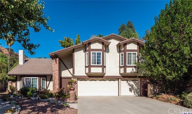 Property Photo: 9833 Rancho Caballo Drive CA 91040